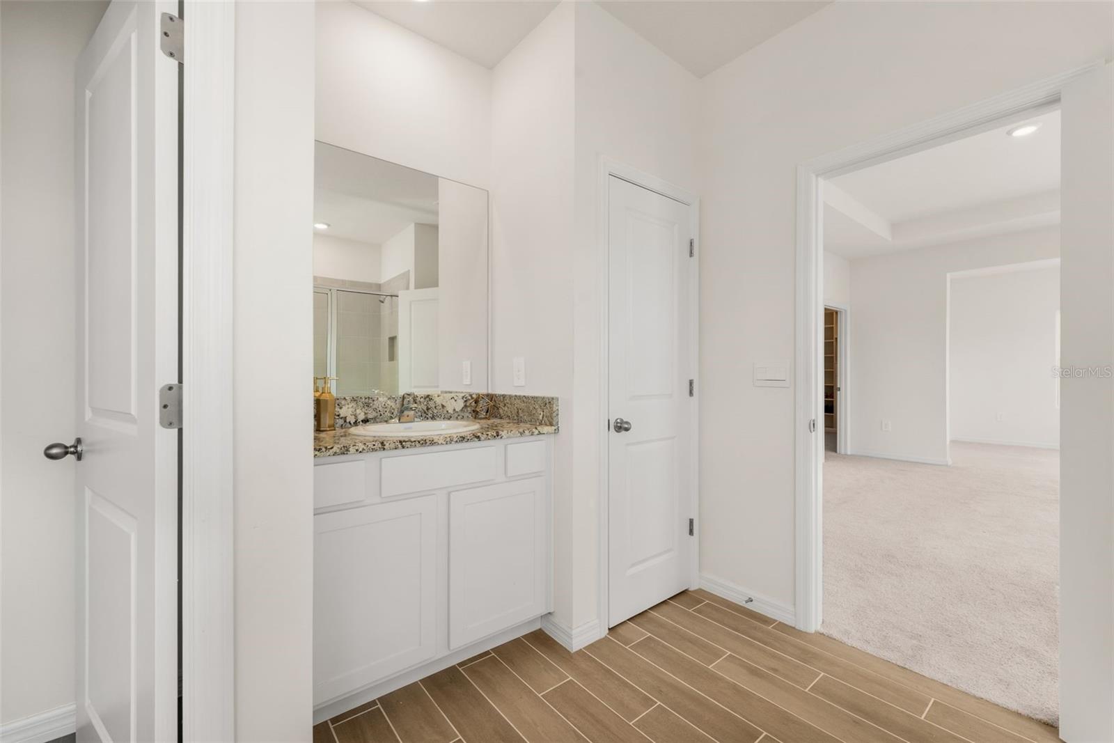 Image 32 of 56 For 1400 132nd Circle