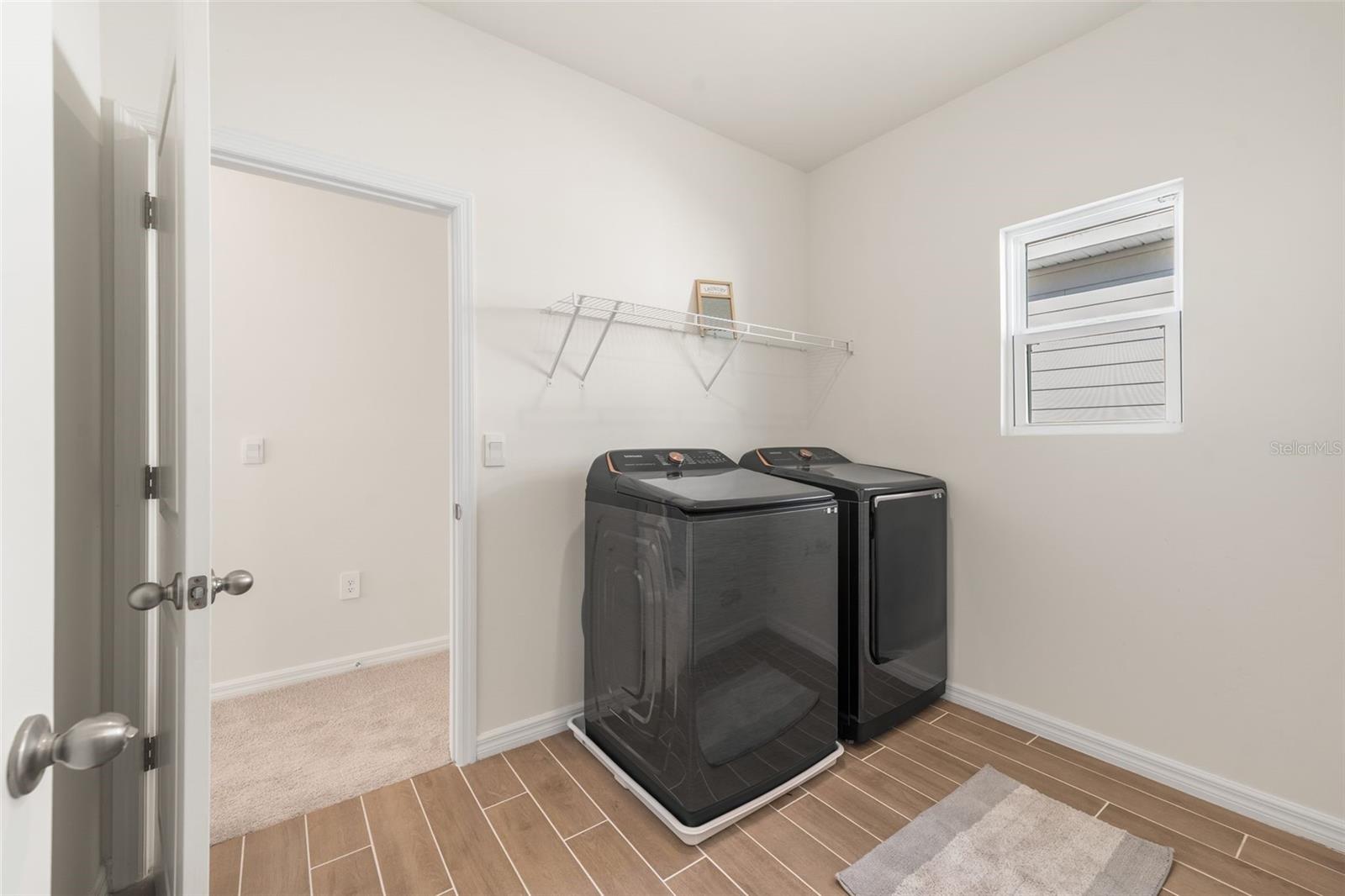 Image 36 of 56 For 1400 132nd Circle