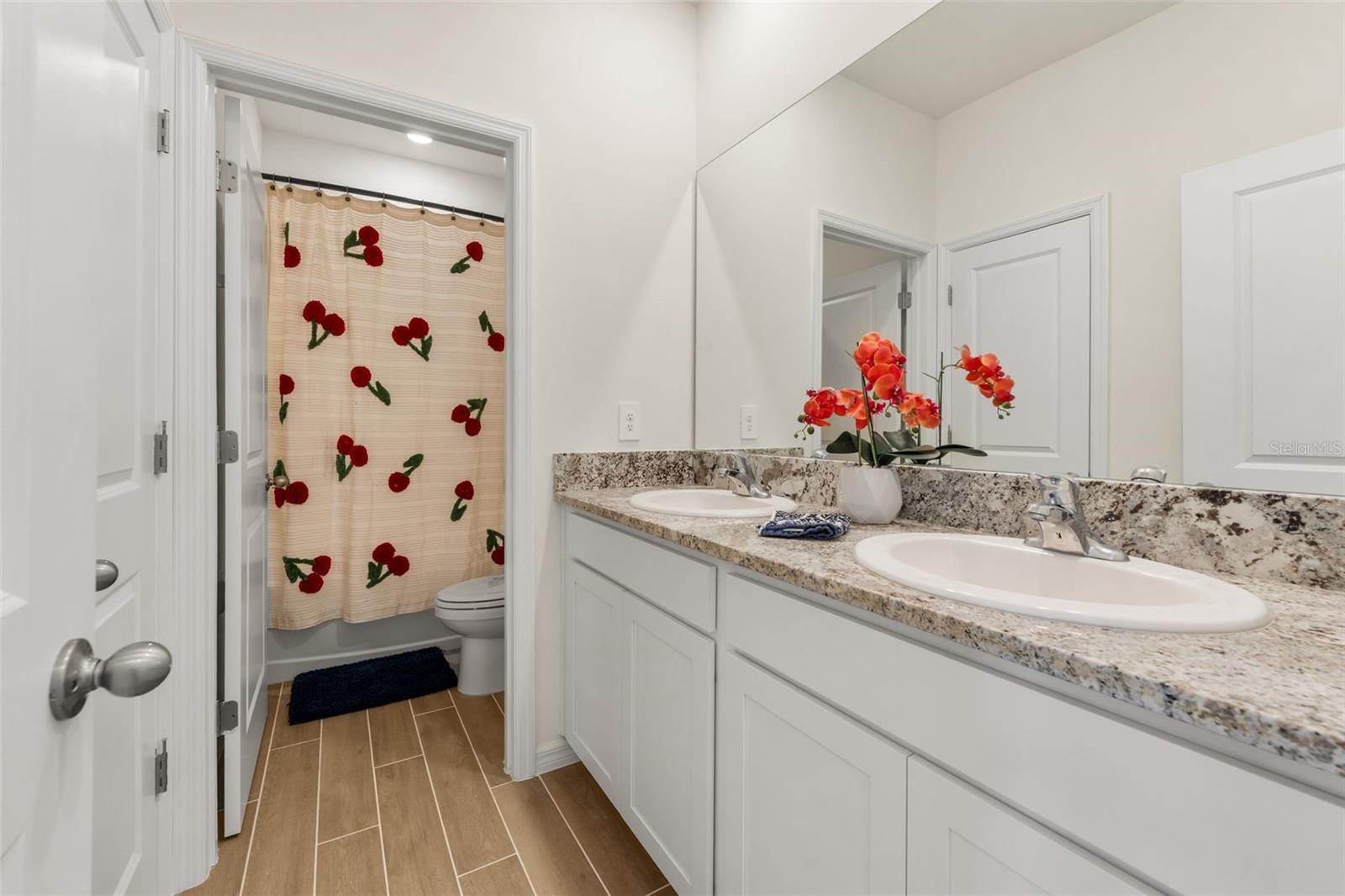 Image 40 of 56 For 1400 132nd Circle