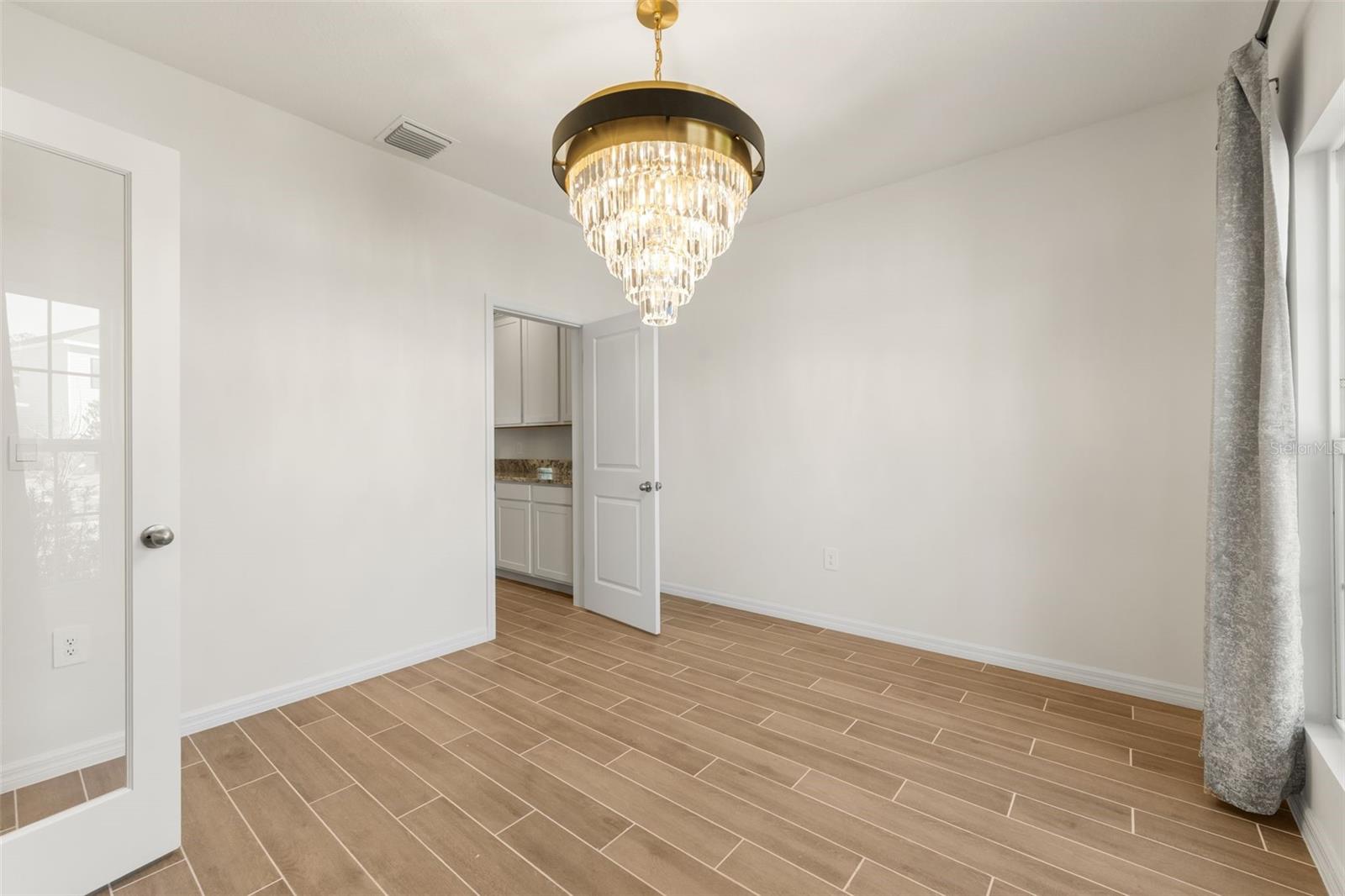 Image 6 of 56 For 1400 132nd Circle