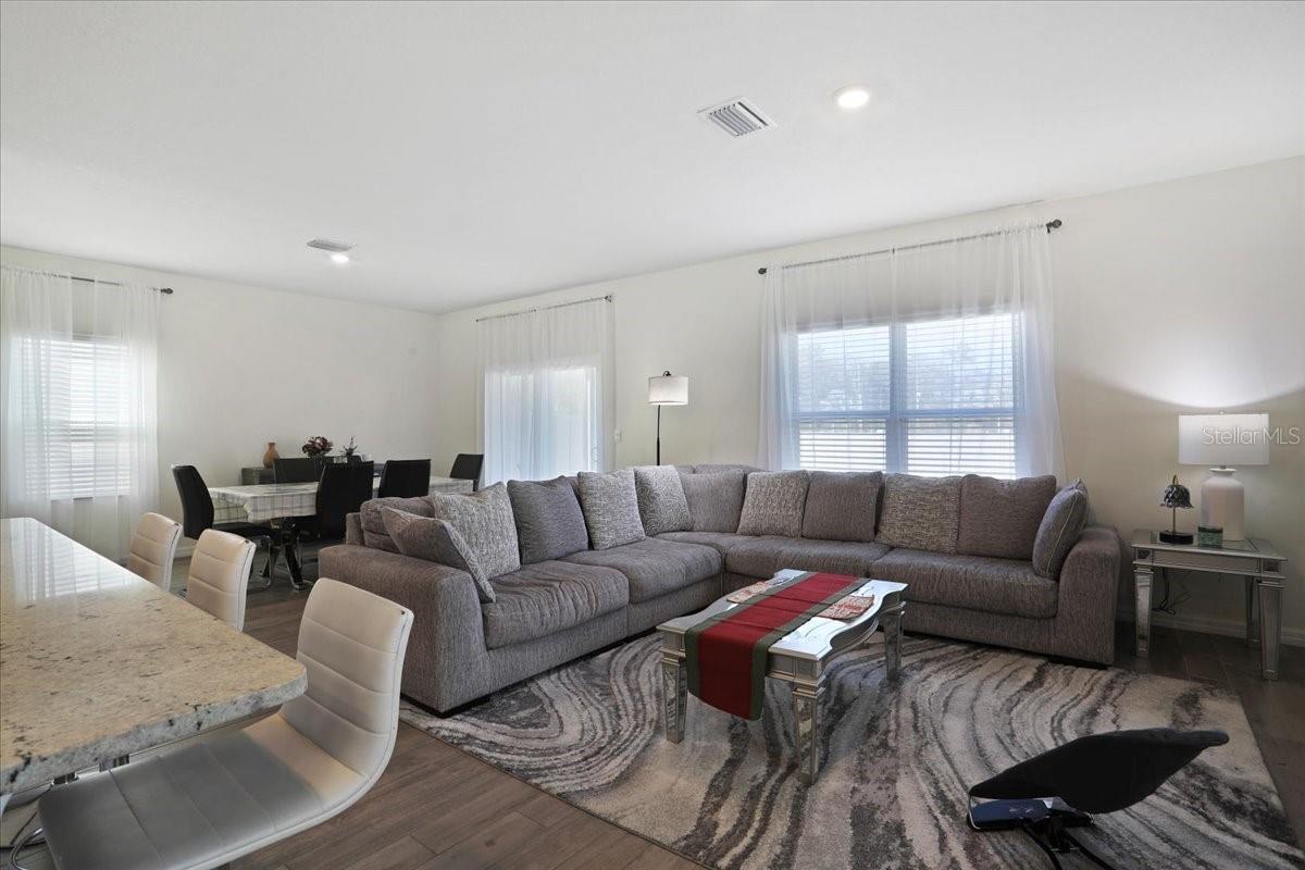 Image 10 of 36 For 5126 47th Lane