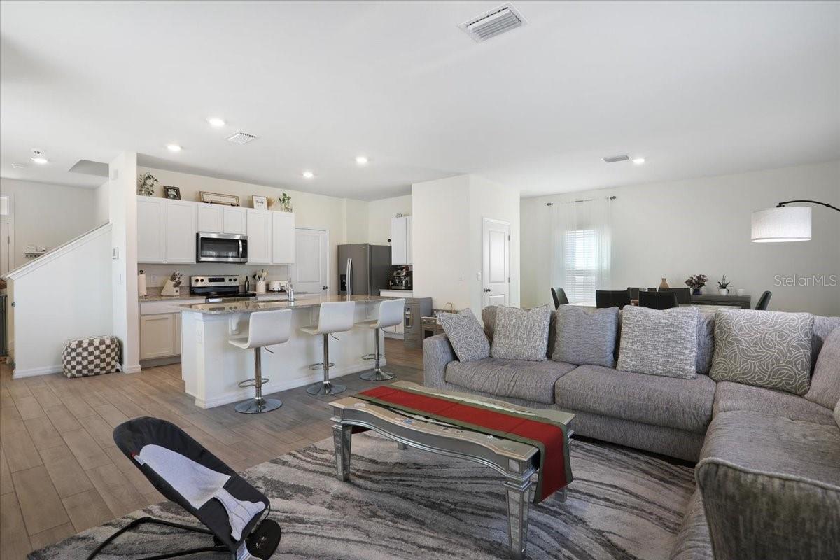 Image 11 of 36 For 5126 47th Lane