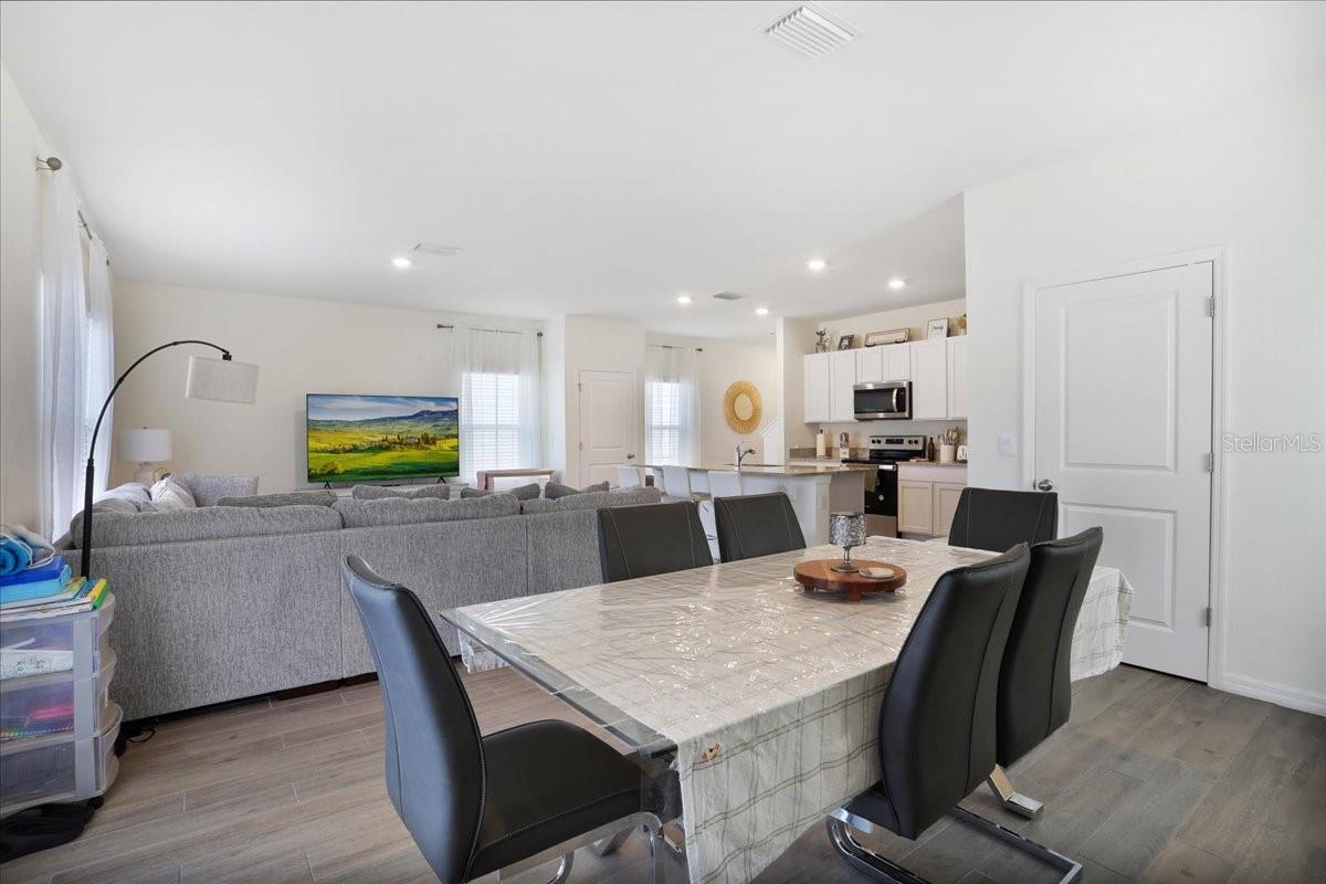 Image 12 of 36 For 5126 47th Lane