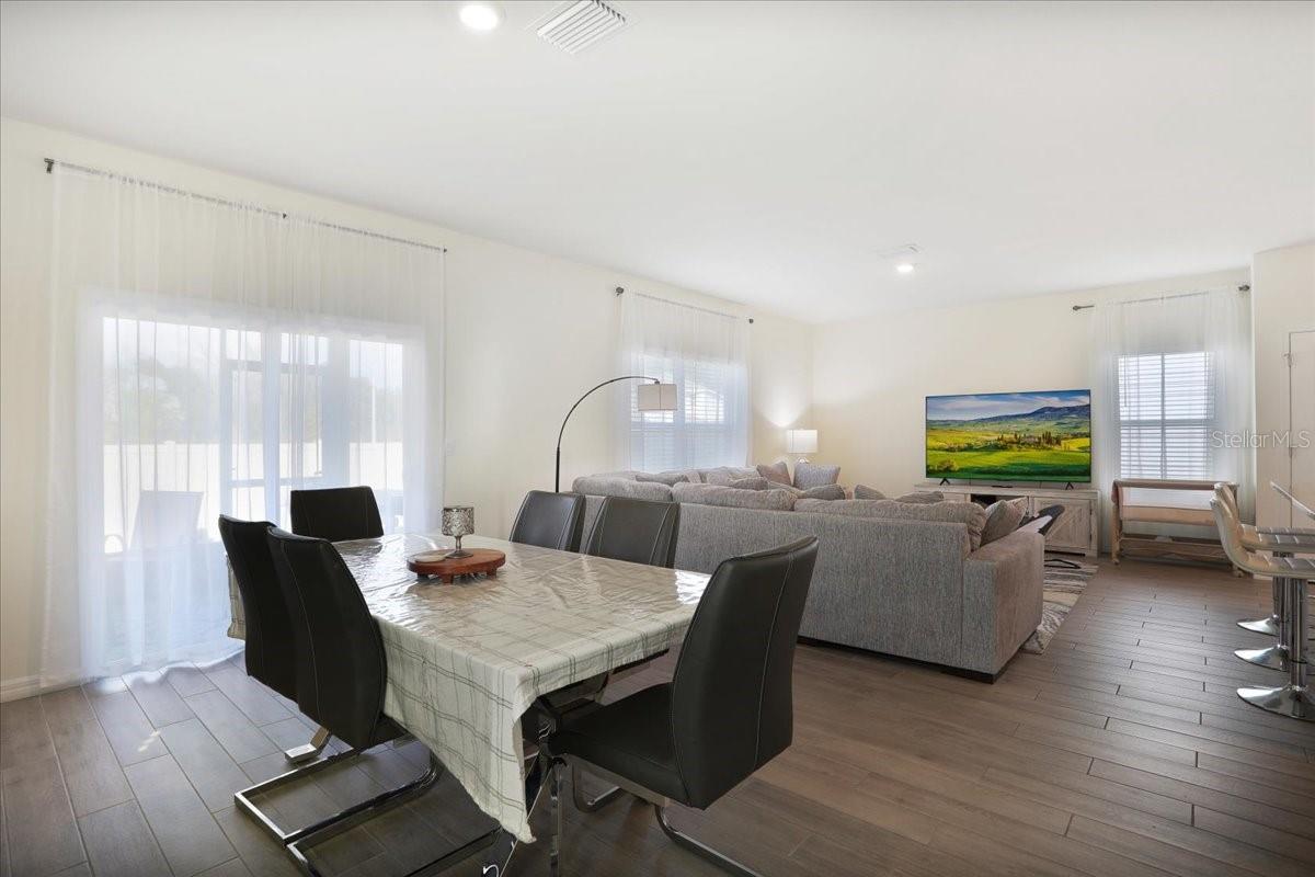 Image 13 of 36 For 5126 47th Lane