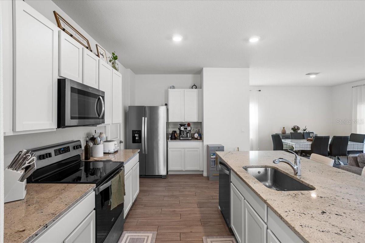 Image 16 of 36 For 5126 47th Lane