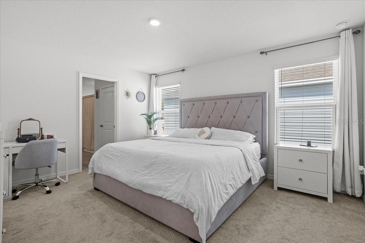 Image 21 of 36 For 5126 47th Lane