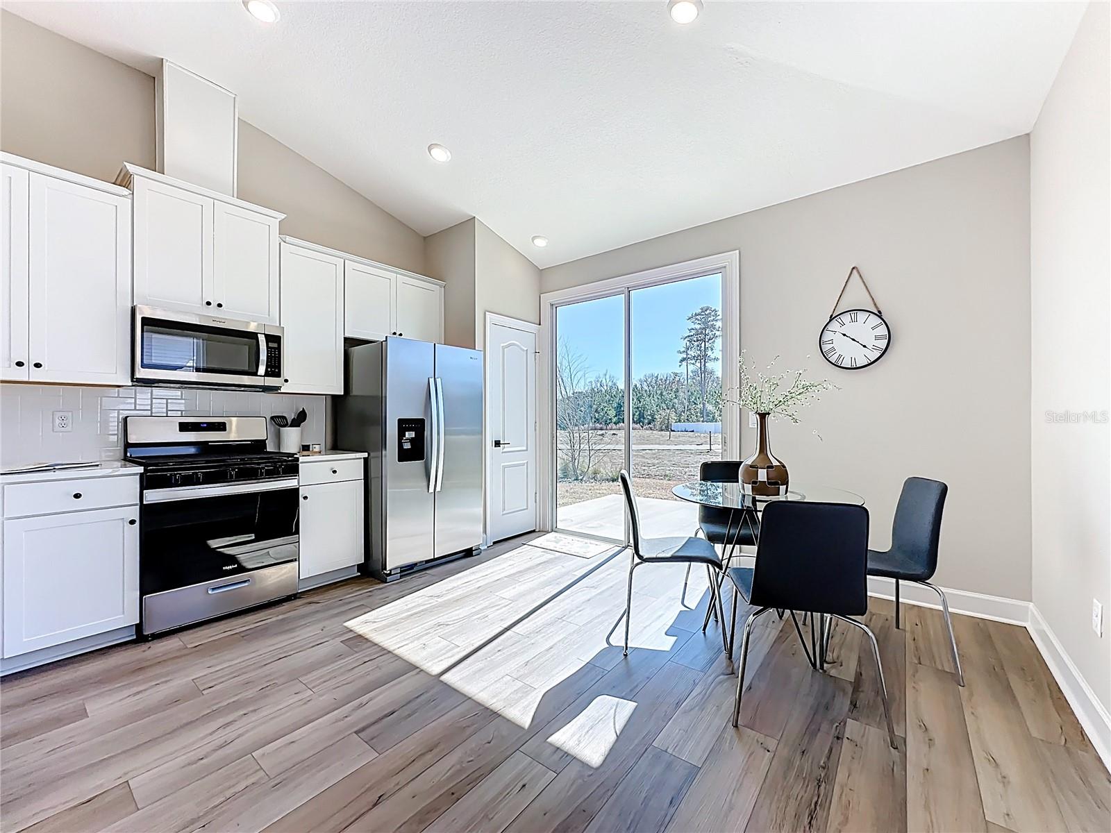 Image 11 of 45 For 3941 Gareys Ferry Way