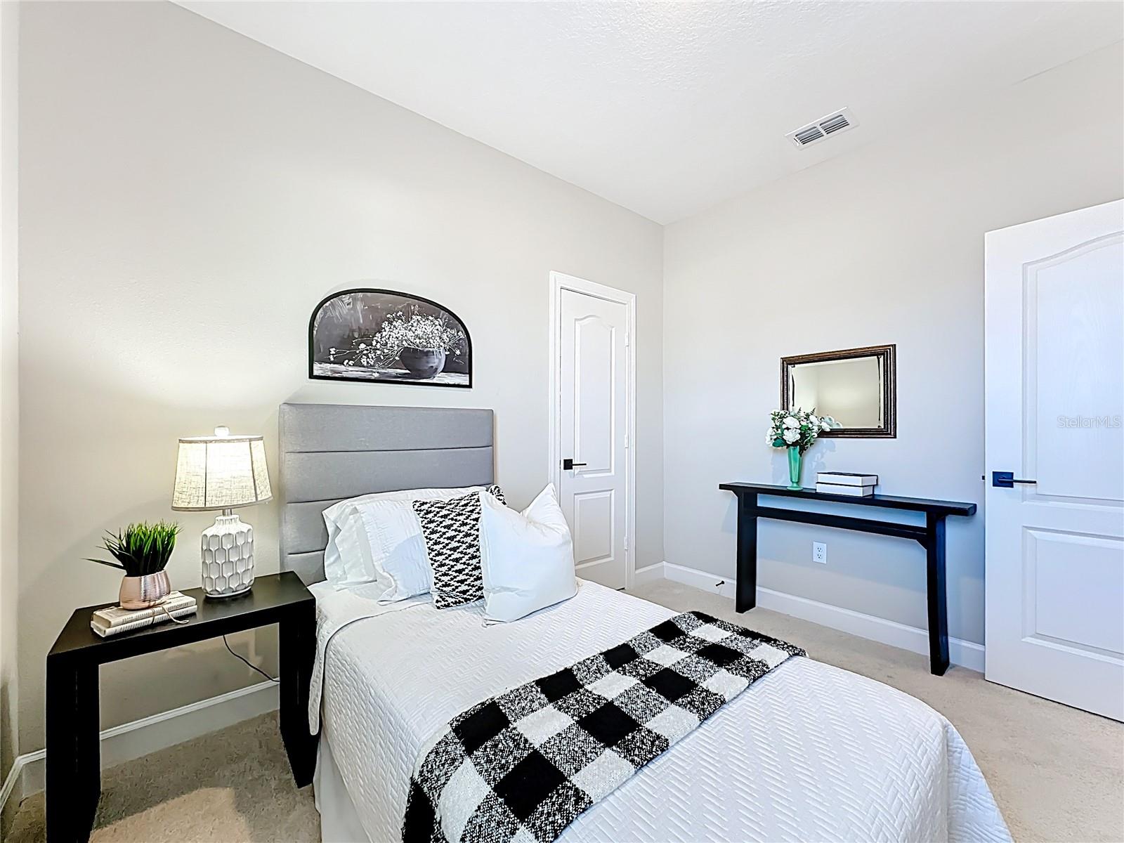 Image 26 of 45 For 3941 Gareys Ferry Way