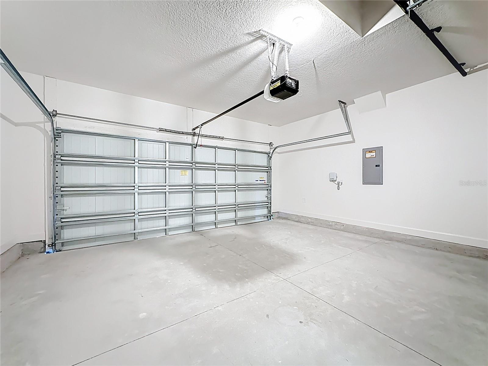 Image 32 of 45 For 3941 Gareys Ferry Way