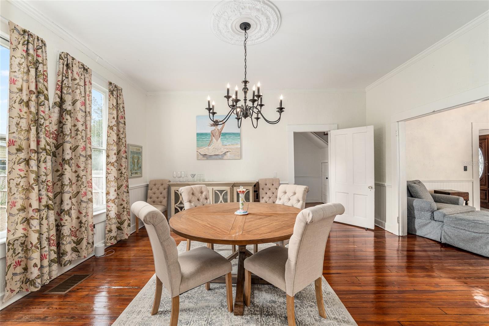 Image 14 of 61 For 160 Saint Johns Street