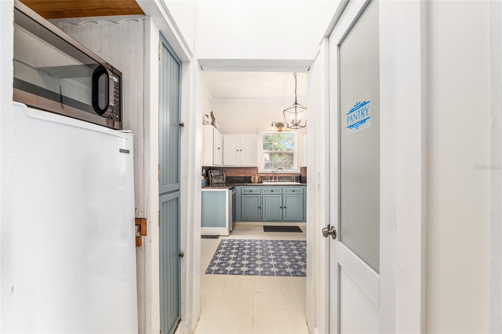 Image 17 of 61 For 160 Saint Johns Street