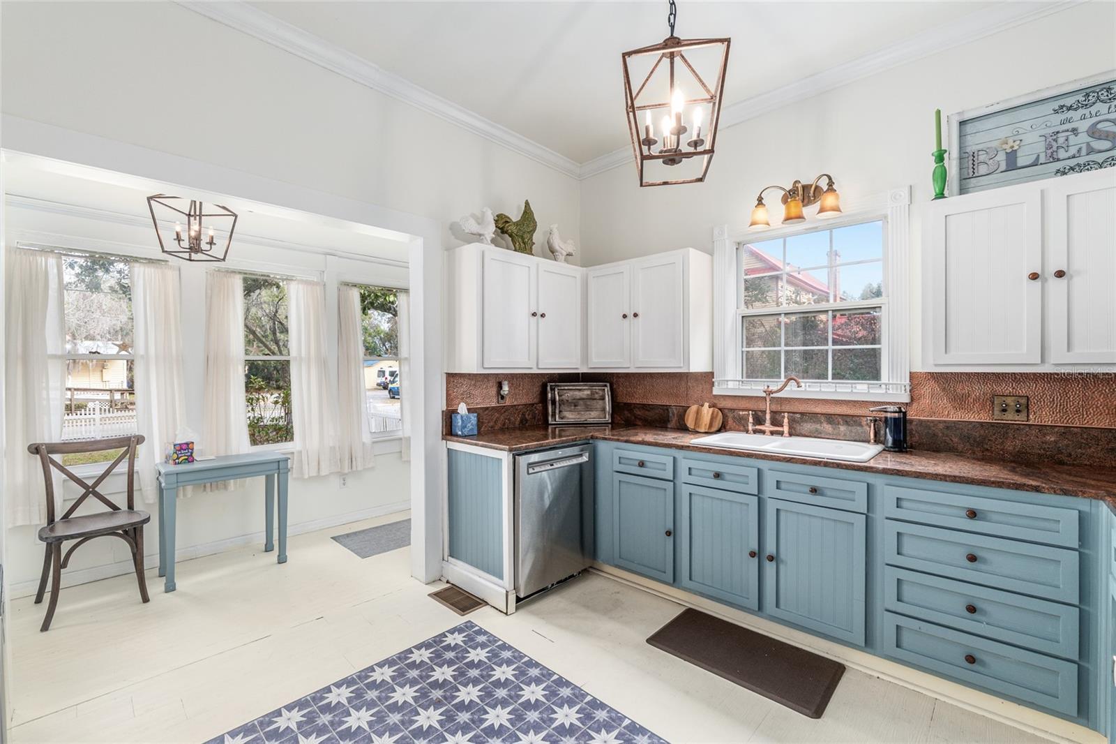 Image 22 of 61 For 160 Saint Johns Street