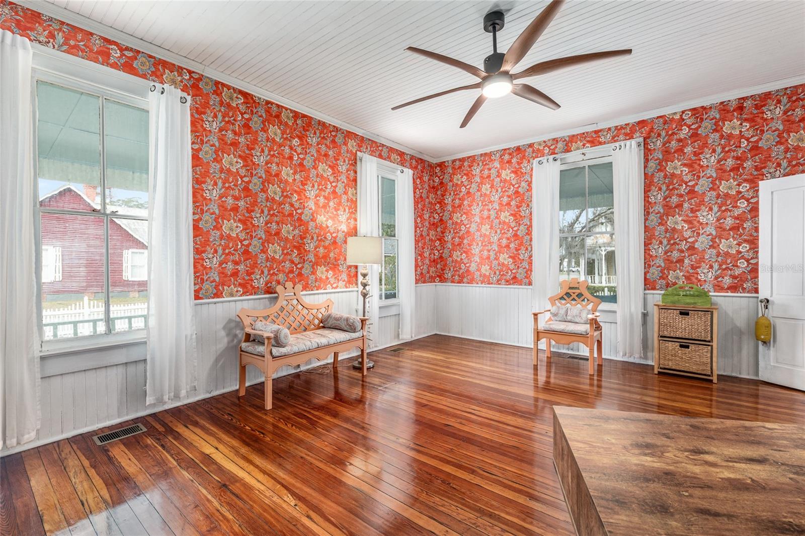 Image 28 of 61 For 160 Saint Johns Street