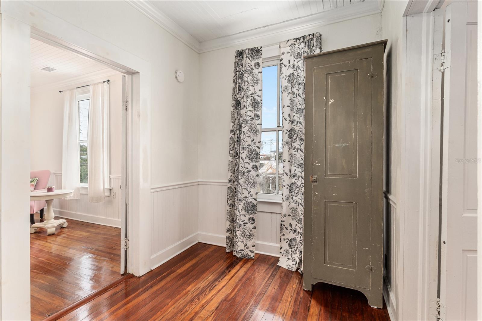 Image 36 of 61 For 160 Saint Johns Street