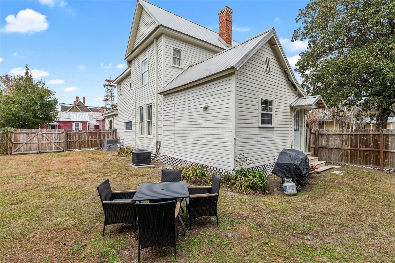 Image 53 of 61 For 160 Saint Johns Street