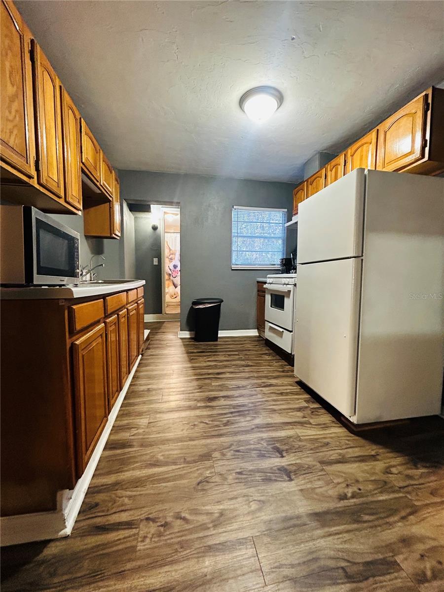 Image 12 of 19 For 1027 5th Avenue