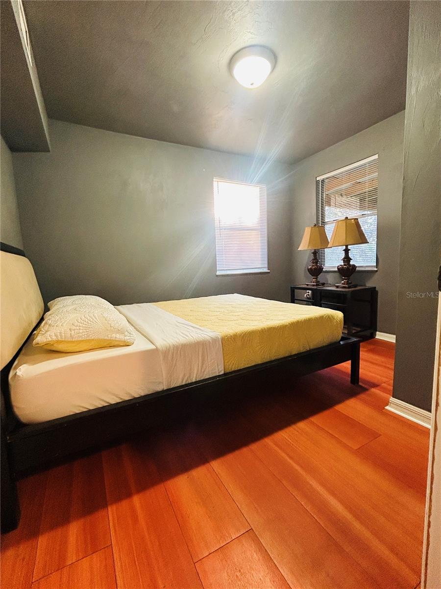 Image 9 of 19 For 1027 5th Avenue