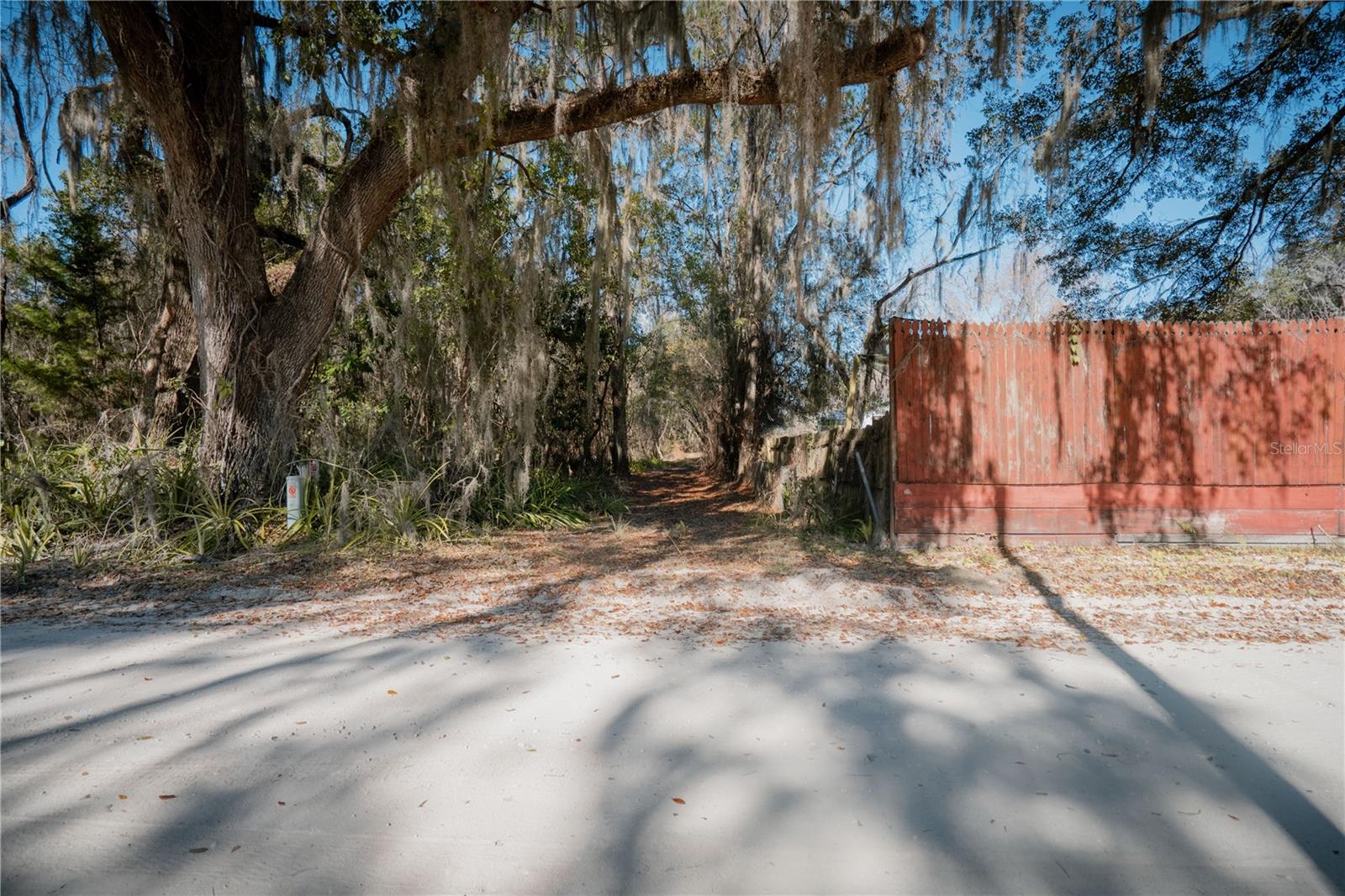 Image 20 of 39 For 16970 120th Avenue