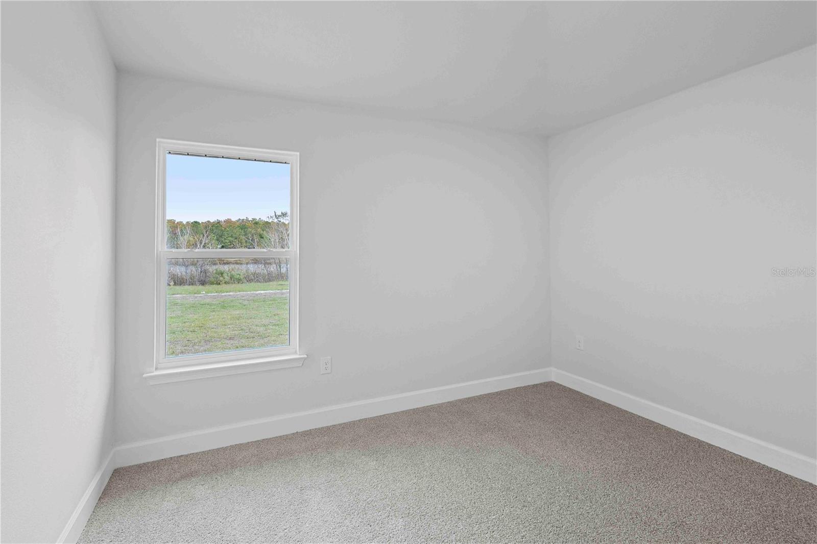 Image 12 of 55 For 424 Silver Palm Drive