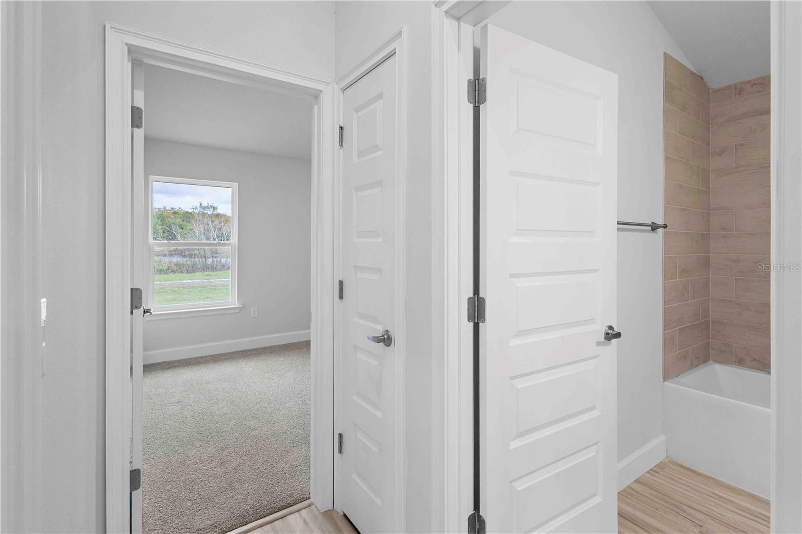 Image 14 of 55 For 424 Silver Palm Drive