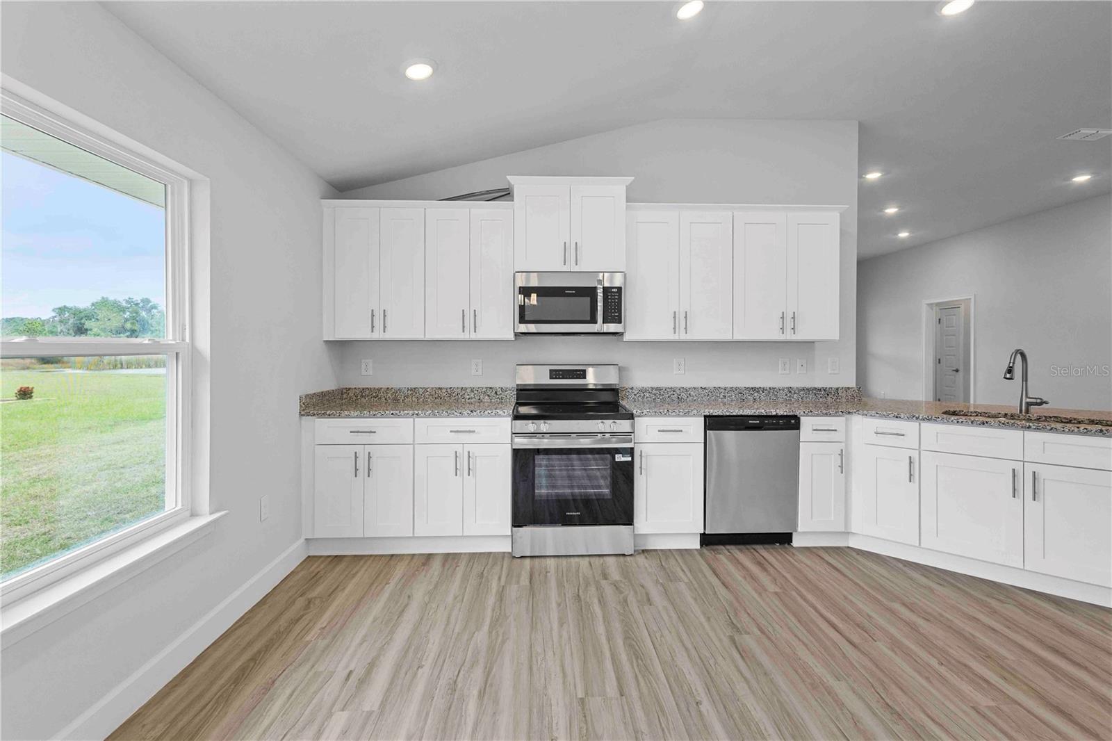 Image 24 of 55 For 424 Silver Palm Drive