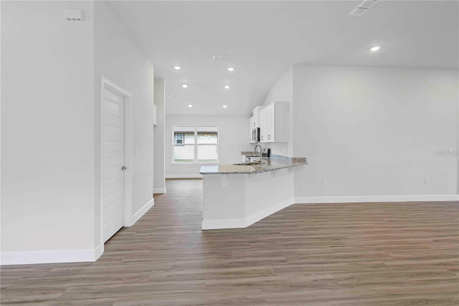 Image 27 of 55 For 424 Silver Palm Drive