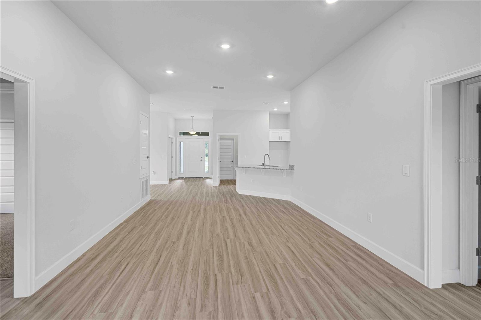 Image 6 of 55 For 424 Silver Palm Drive