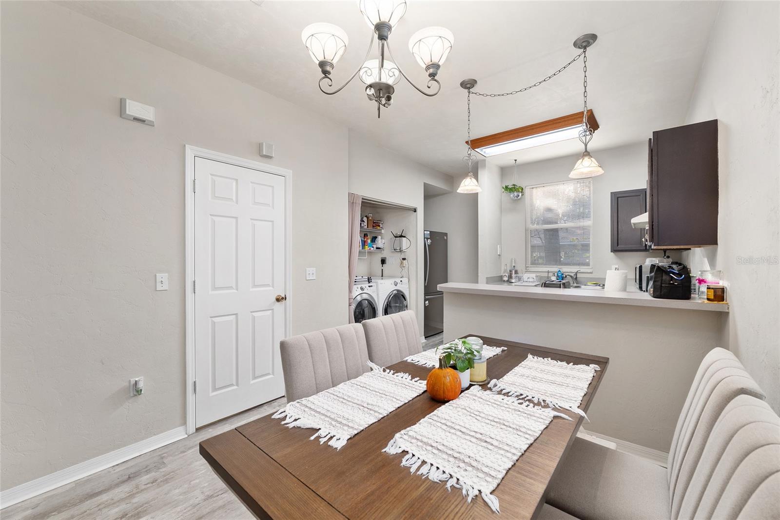 Image 16 of 39 For 3552 30th Way 147