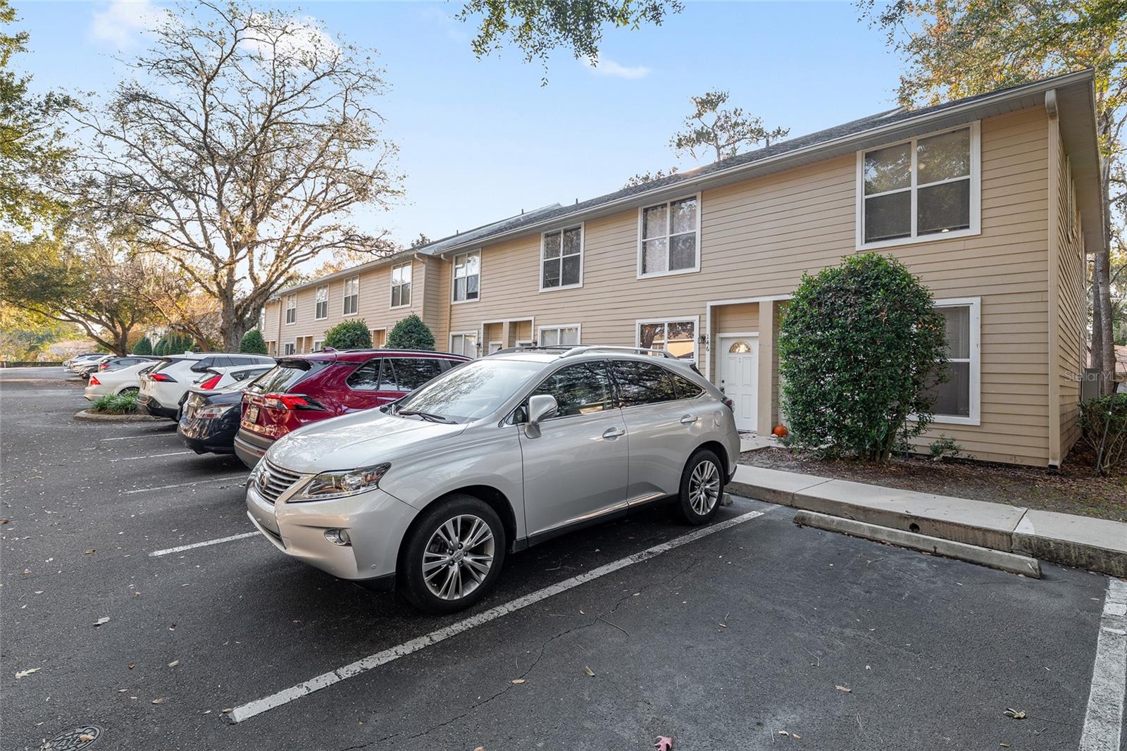 Image 2 of 39 For 3552 30th Way 147