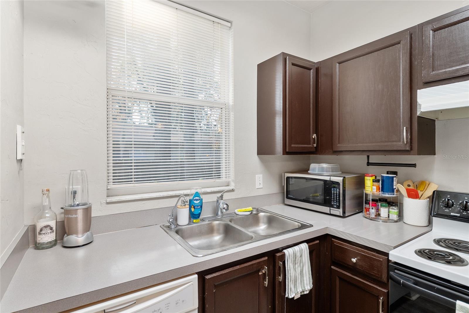 Image 20 of 39 For 3552 30th Way 147