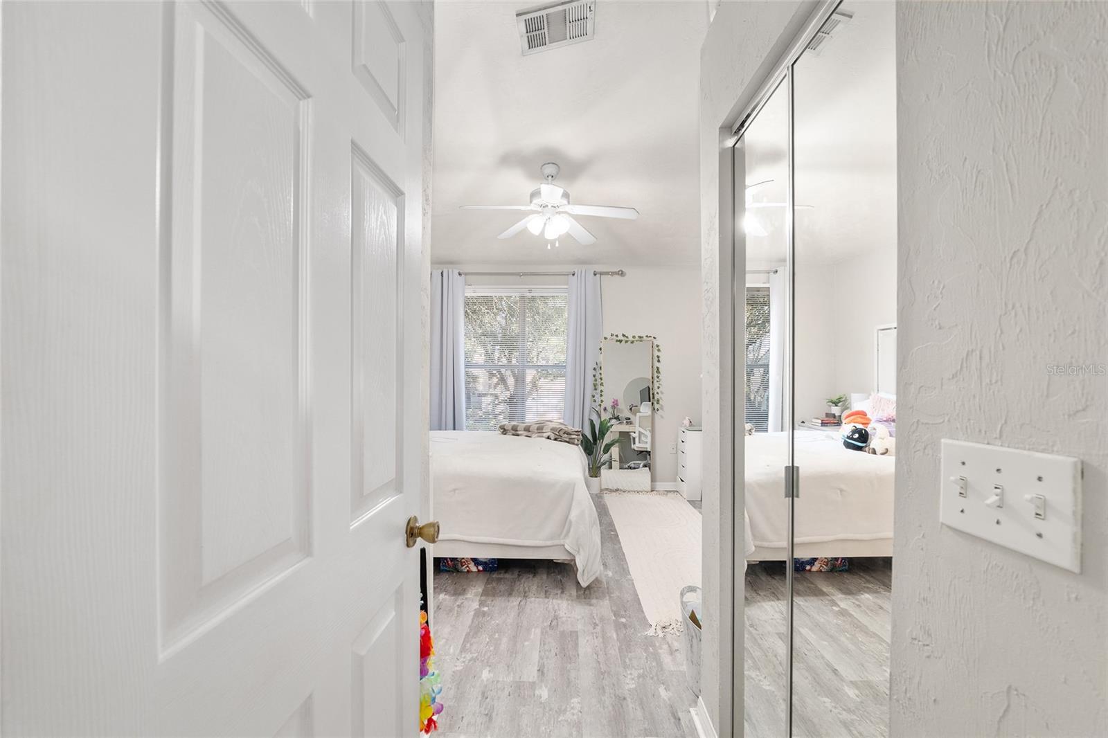 Image 32 of 39 For 3552 30th Way 147