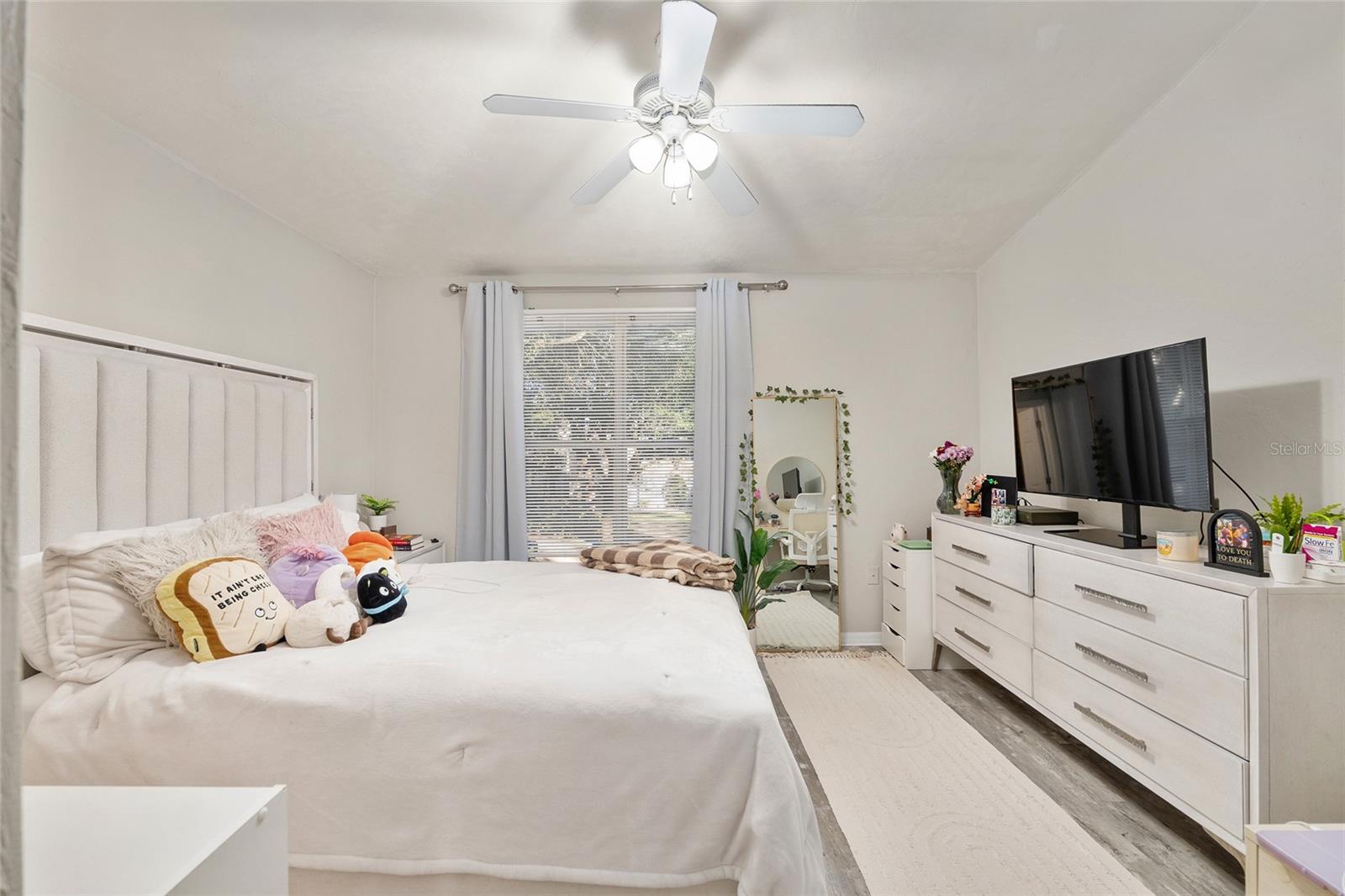 Image 33 of 39 For 3552 30th Way 147