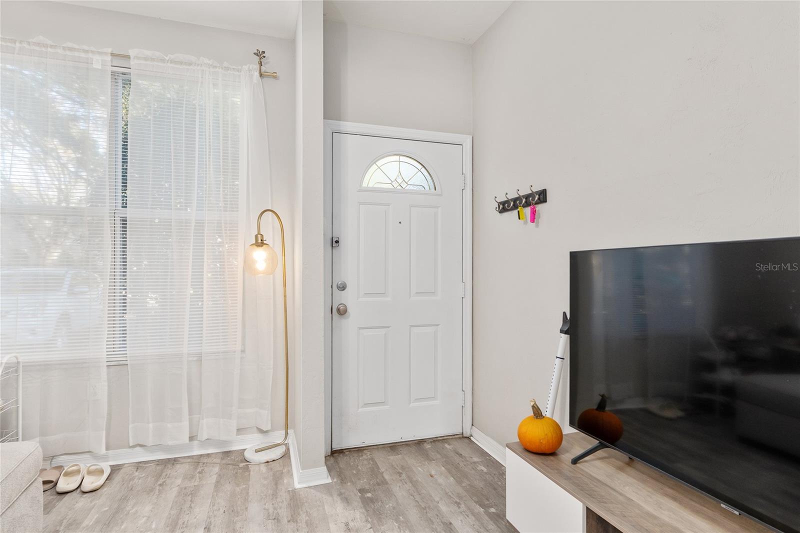 Image 8 of 39 For 3552 30th Way 147