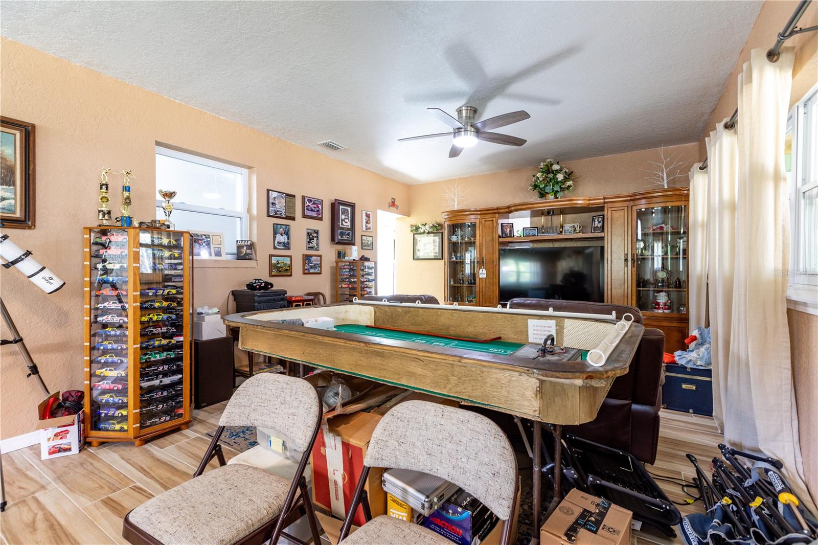 Image 12 of 37 For 402 709 Street