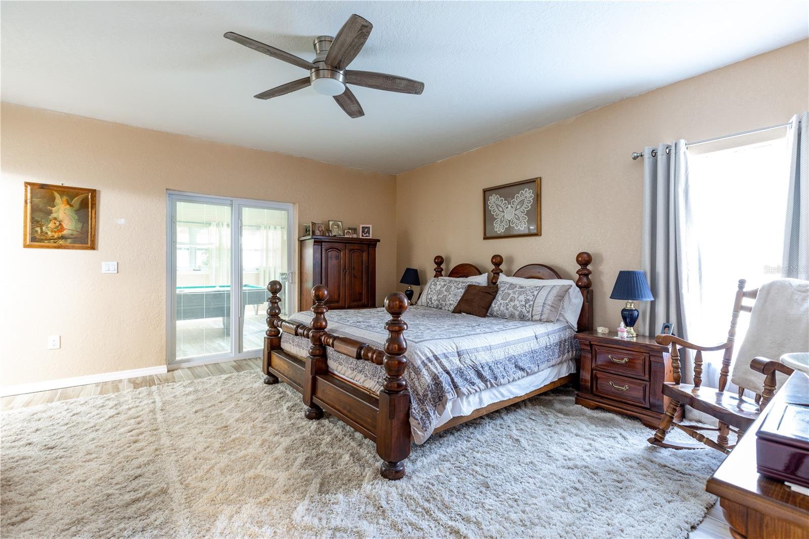 Image 15 of 37 For 402 709 Street