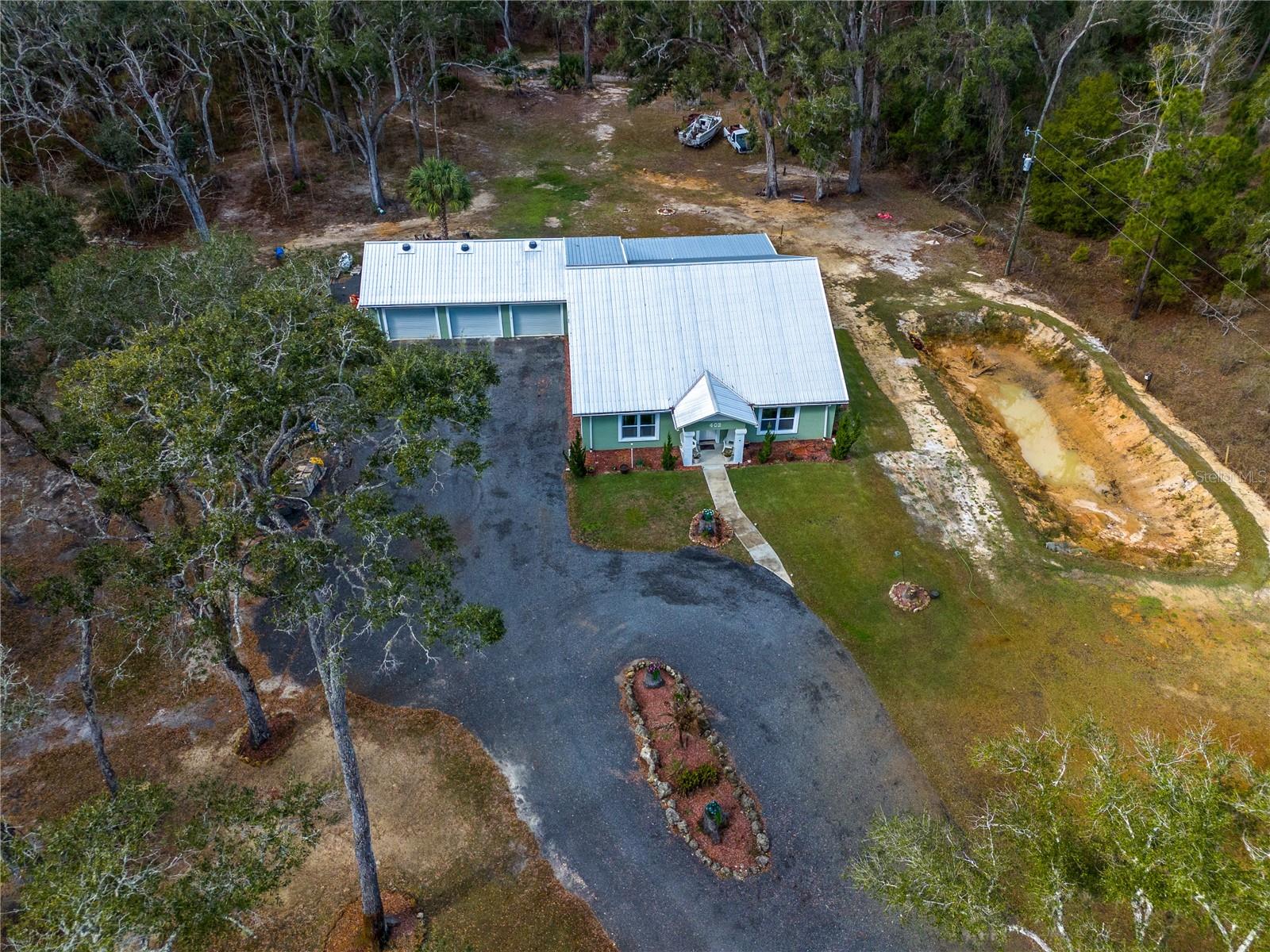 Image 4 of 37 For 402 709 Street