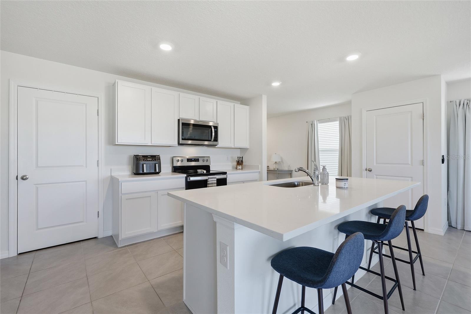 Image 10 of 37 For 24706 11th Place