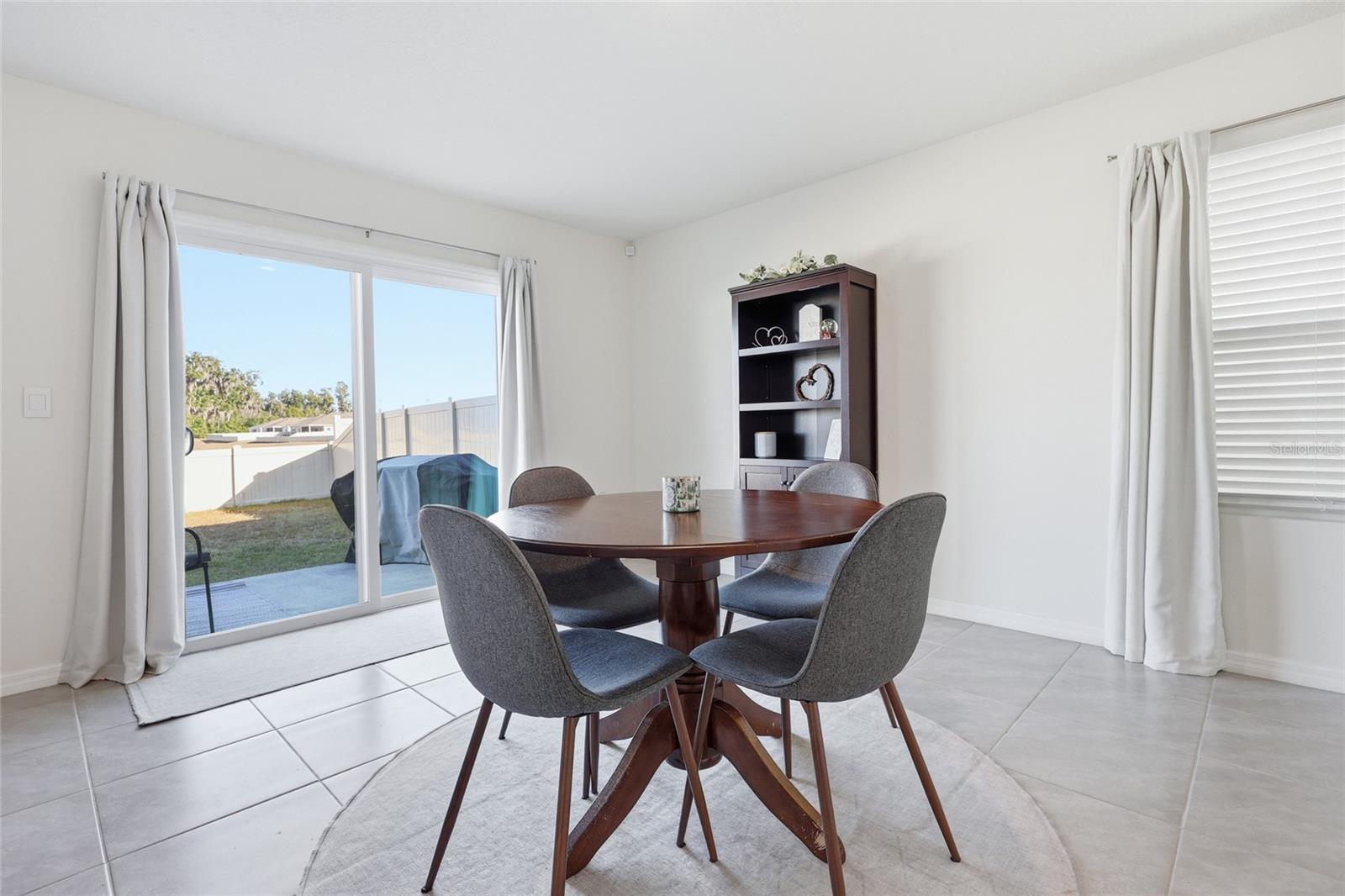 Image 12 of 37 For 24706 11th Place