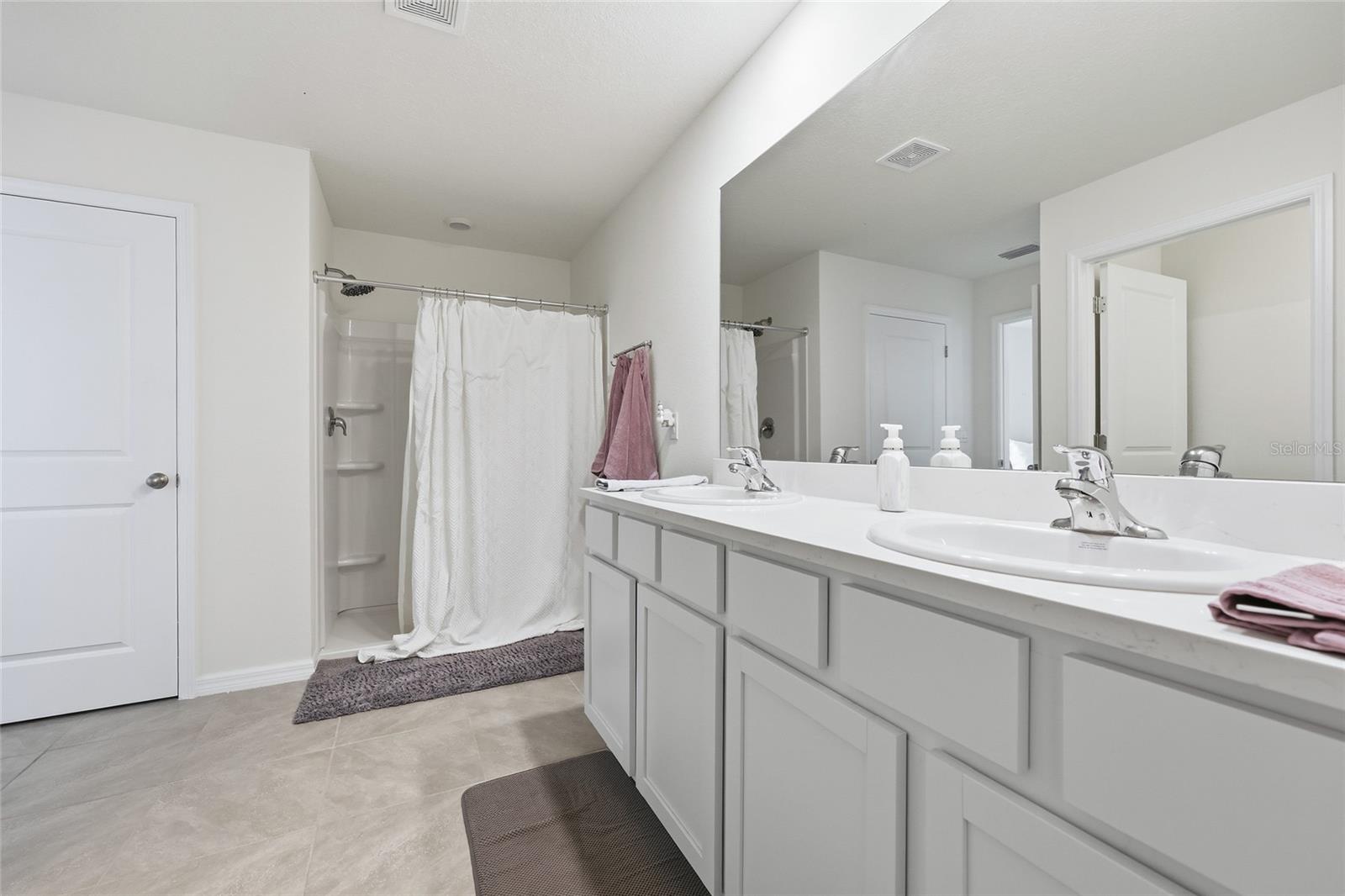 Image 15 of 37 For 24706 11th Place