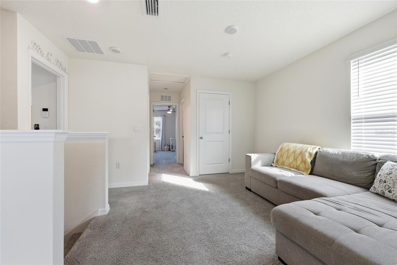 Image 21 of 37 For 24706 11th Place