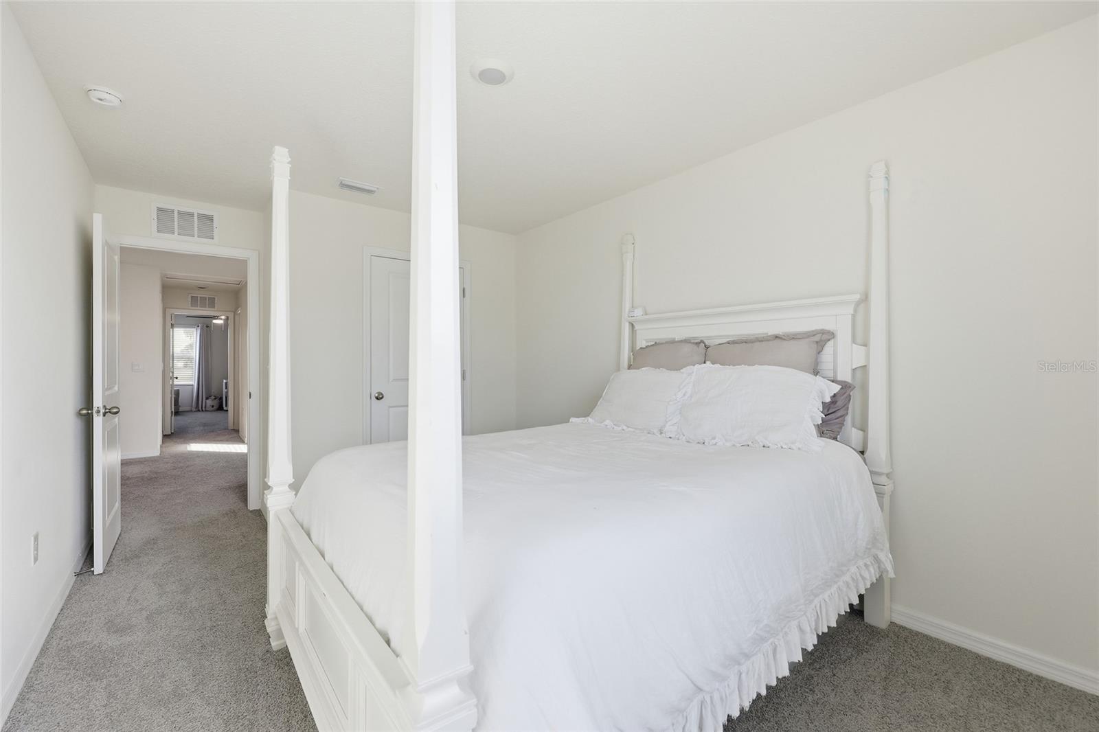 Image 24 of 37 For 24706 11th Place