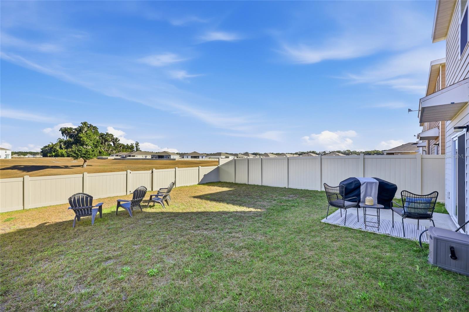 Image 31 of 37 For 24706 11th Place