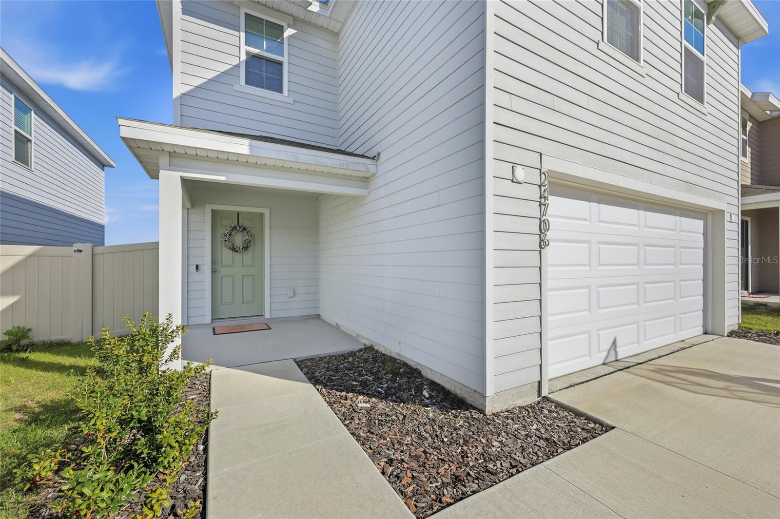 Image 32 of 37 For 24706 11th Place