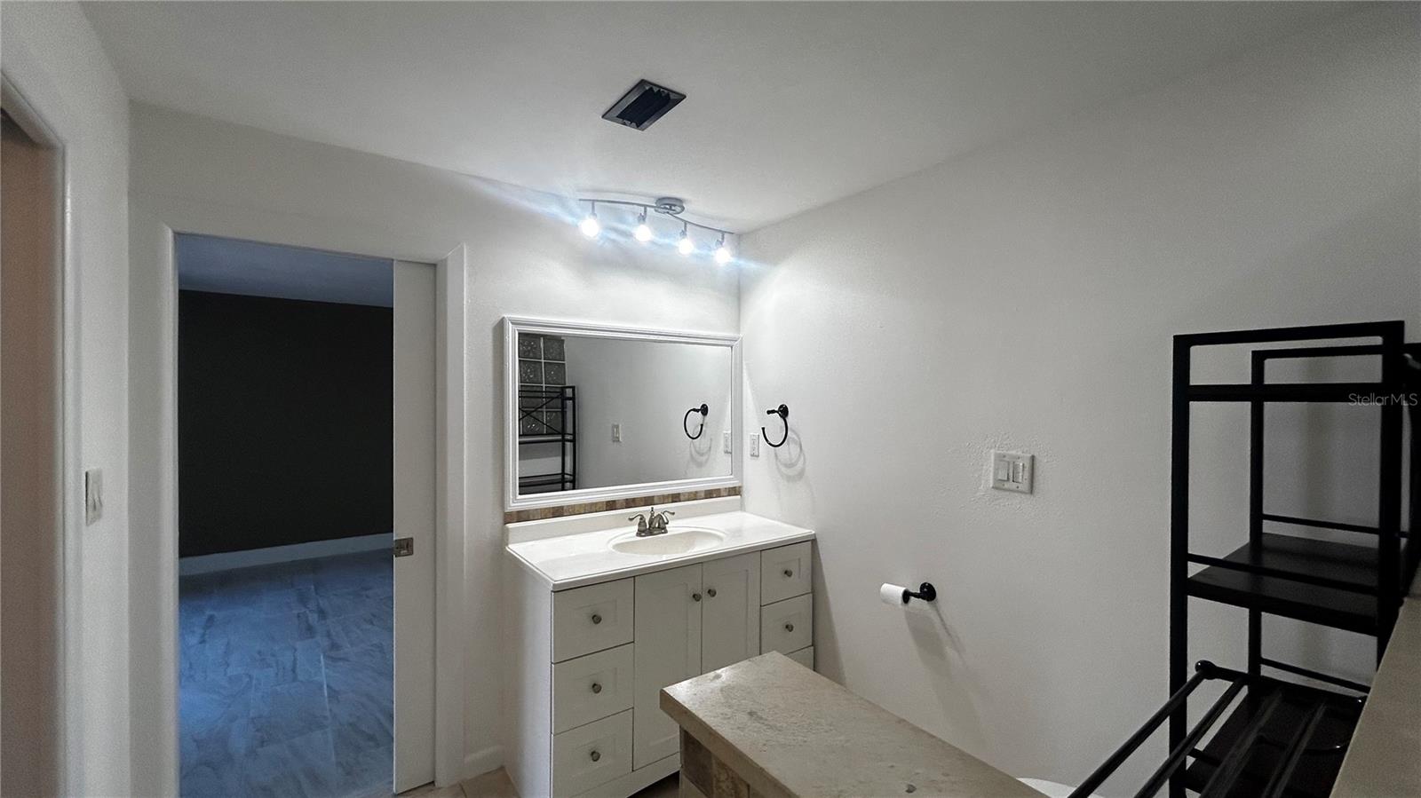 Image 19 of 40 For 1606 22nd Street