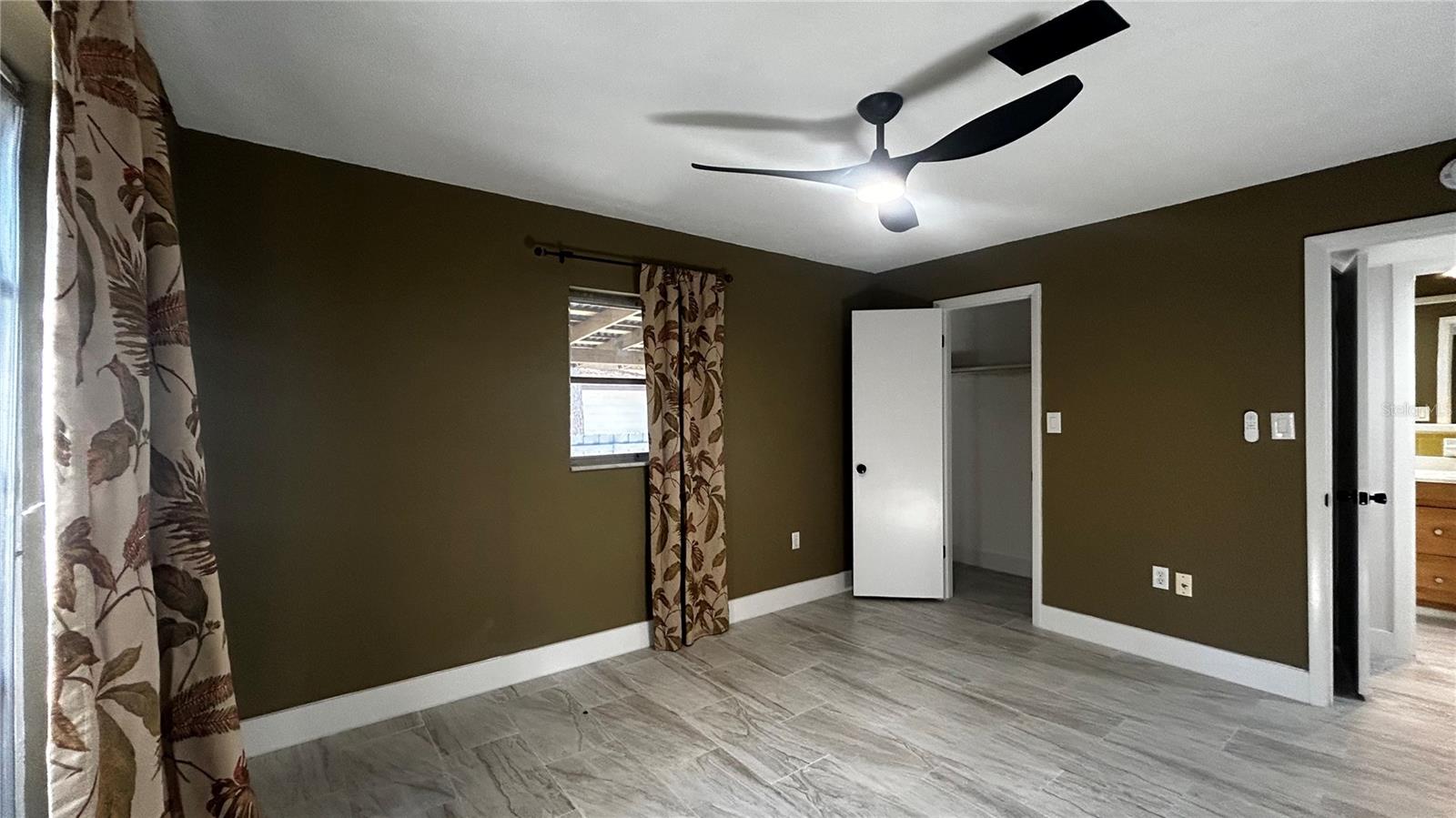 Image 22 of 40 For 1606 22nd Street