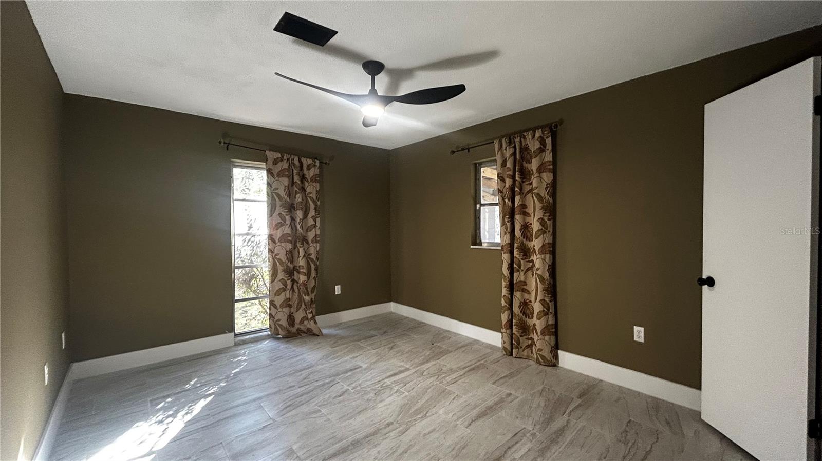 Image 23 of 40 For 1606 22nd Street