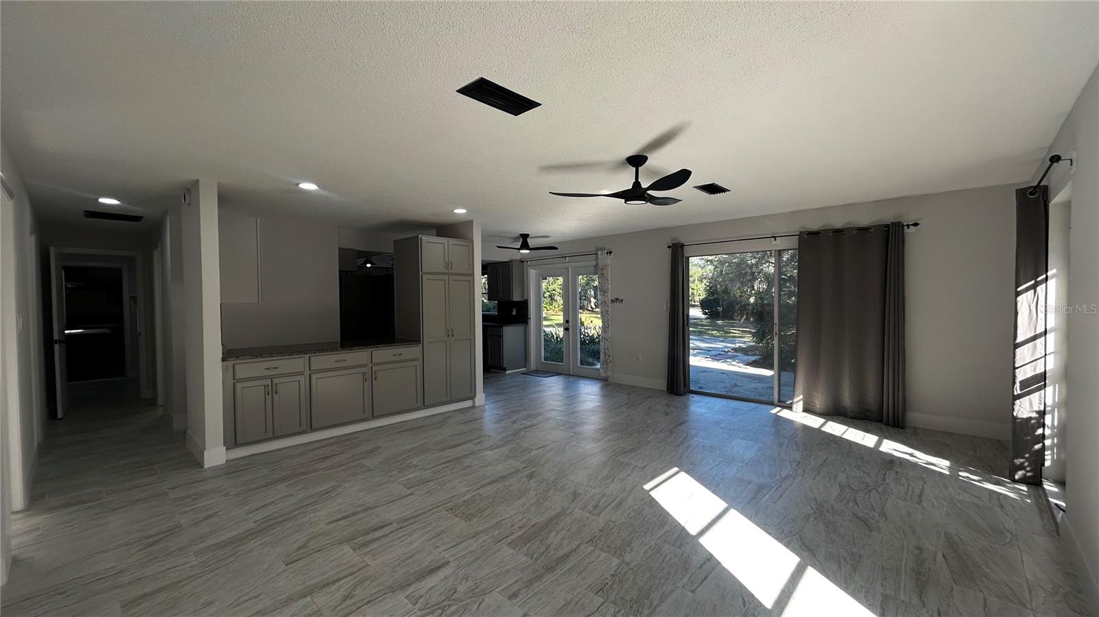 Image 3 of 40 For 1606 22nd Street