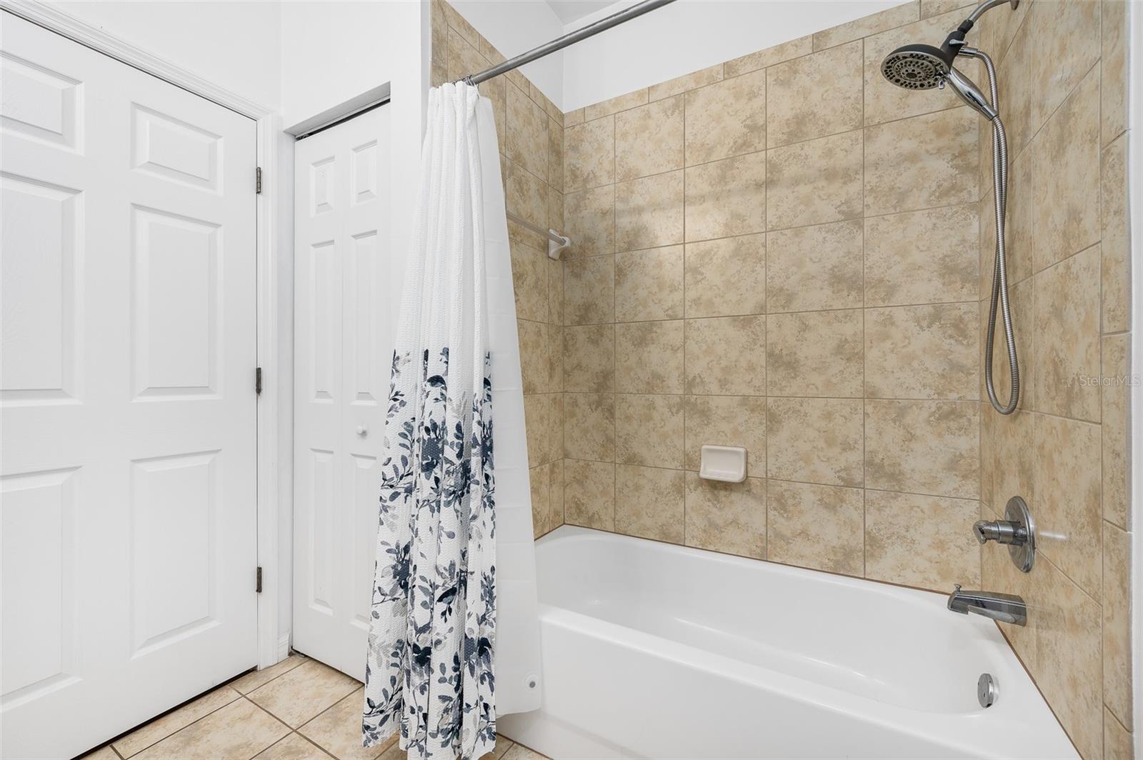 Image 29 of 50 For 7957 77th Avenue