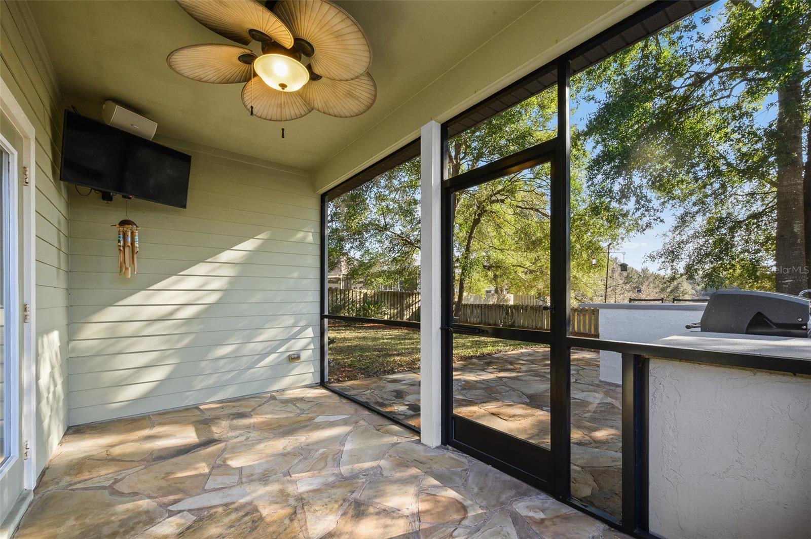 Image 32 of 50 For 7957 77th Avenue