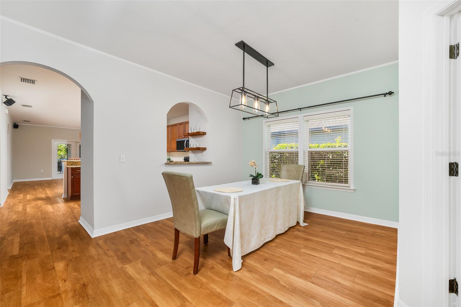 Image 4 of 50 For 7957 77th Avenue